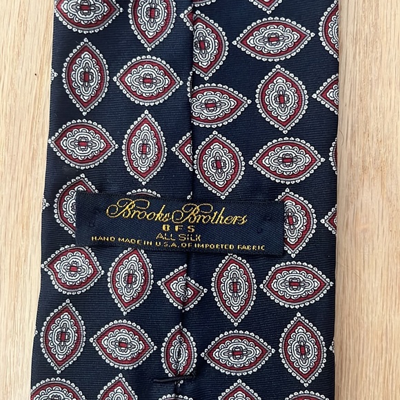 Brooks Brothers Tie - Picture 3 of 3